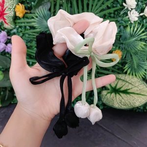 Lale Sallantılı Lastik Toka