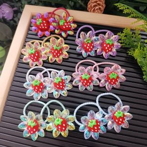 Çilekli Lastik Toka