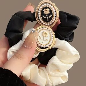 Gül Desenli Retro Saç Lastiği